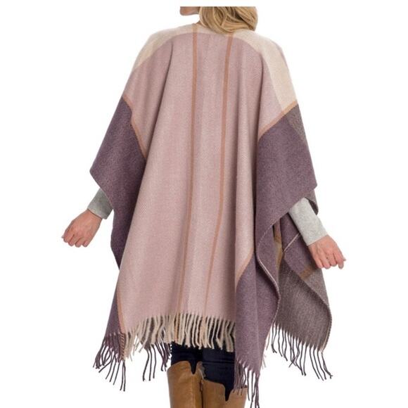 Woolrich Raegan Plaid Cozy Blanket Wrap - Picture 2 of 9